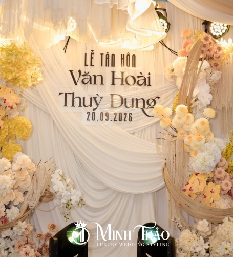 Văn Hoài & Thùy Dung