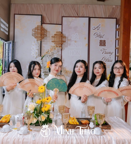 Ái Việt & Trung Hiếu