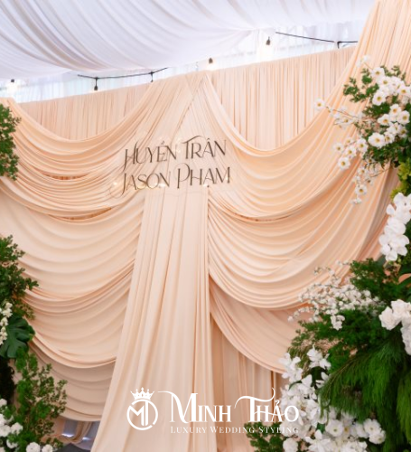 Huyền Trân & Jason Phạm