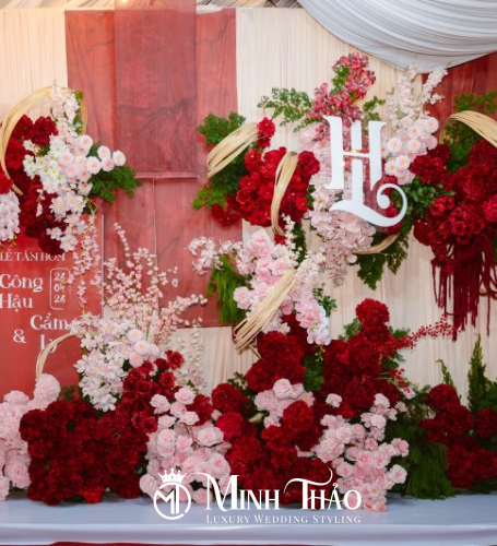 Công Hậu & Cẩm Ly