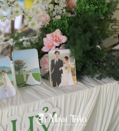 Tường Vi & Hoàng Long