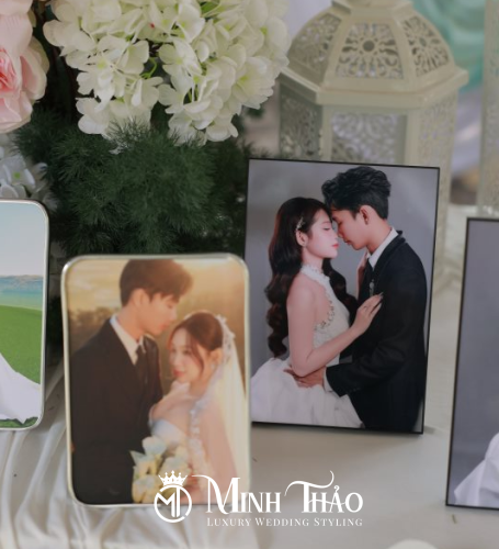 Tường Vi & Hoàng Long