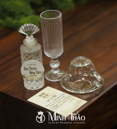 Hữu Khánh & Đông Nghi 