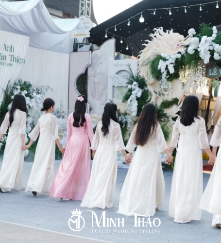 Kiều Anh & Tấn Thiện (Show nhà máy Ngọc Ẩn)