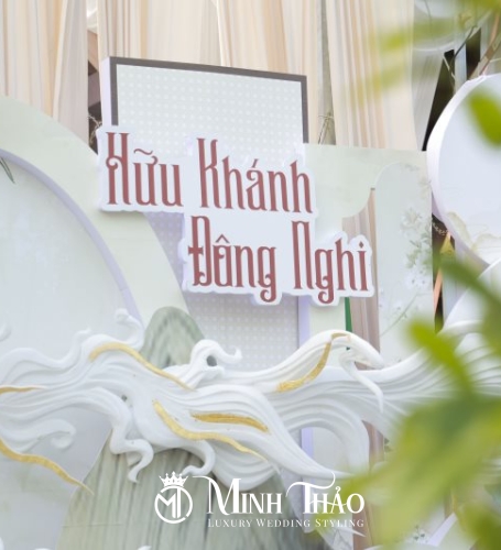 Hữu Khánh & Đông Nghi 