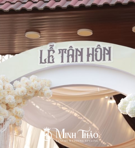 Hữu Khánh & Đông Nghi 