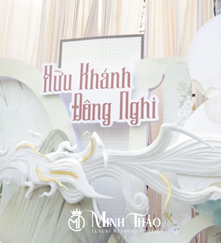 Hữu Khánh & Đông Nghi 
