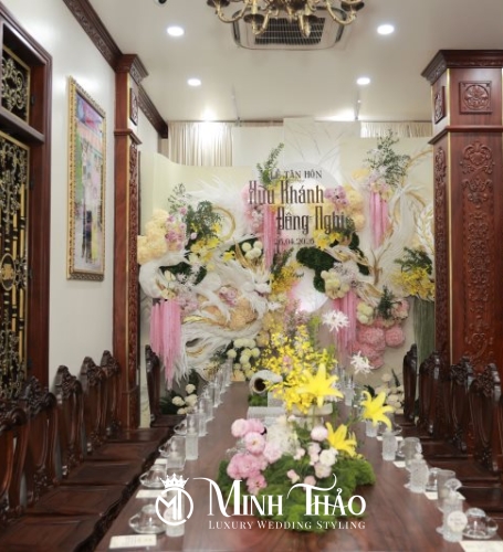 Hữu Khánh & Đông Nghi 