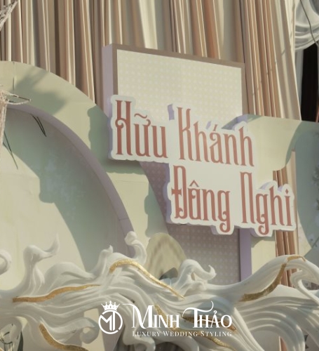 Hữu Khánh & Đông Nghi 