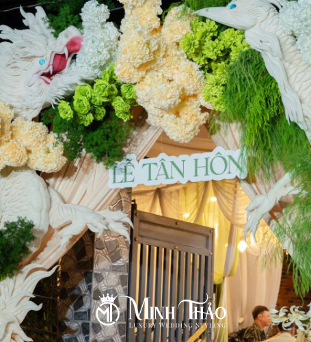 Văn Hòa & Thái Ngân