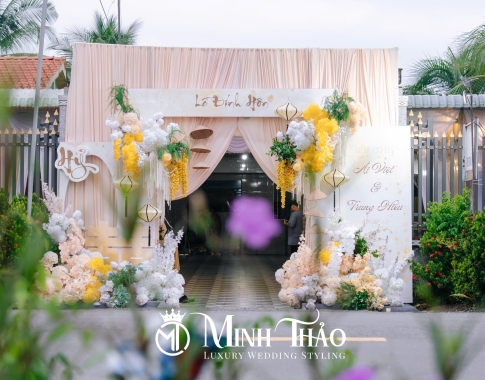 Ái Việt & Trung Hiếu